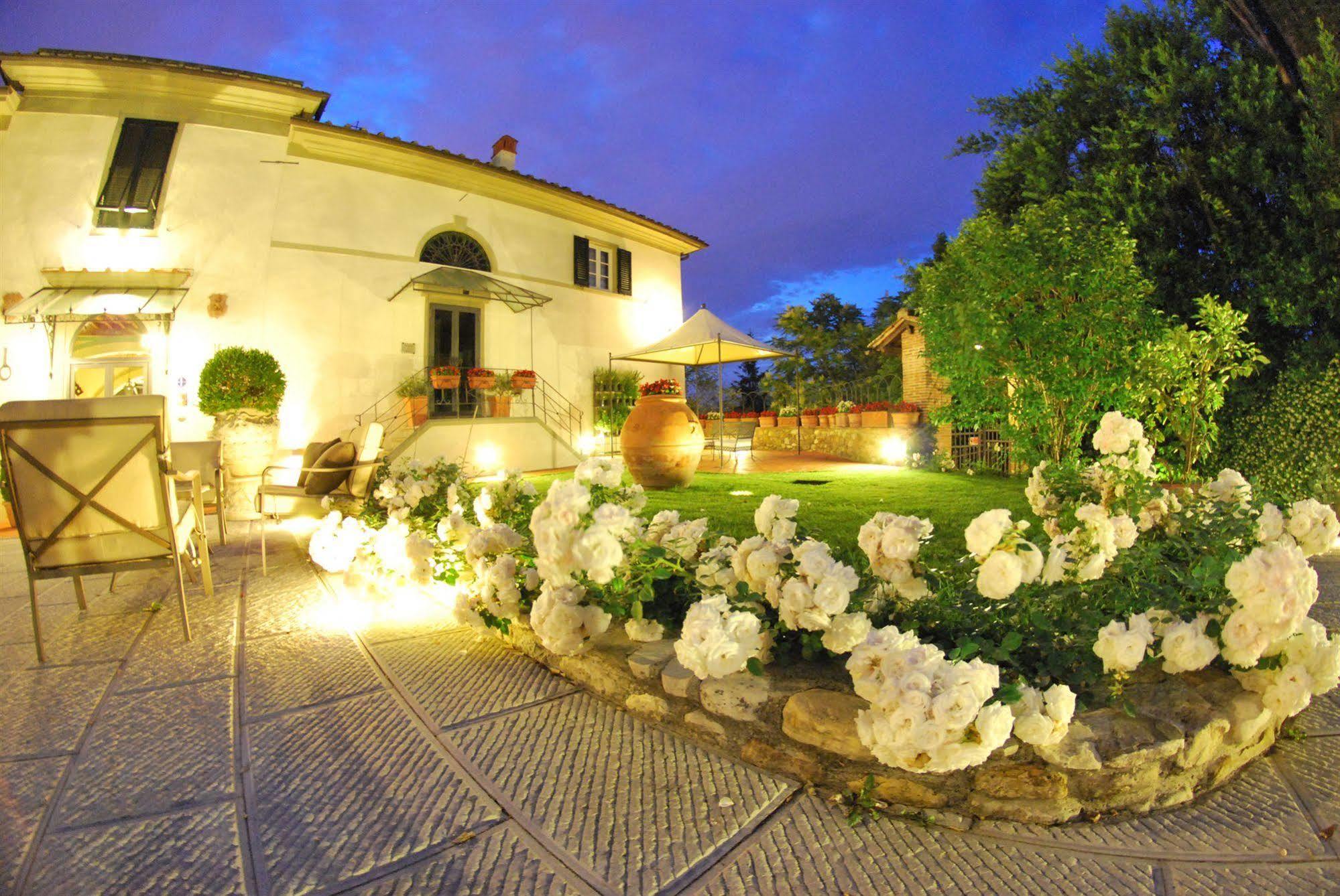 Villa Il Sasso - Dimora D'Epoca 바뇨아리폴리 외부 사진
